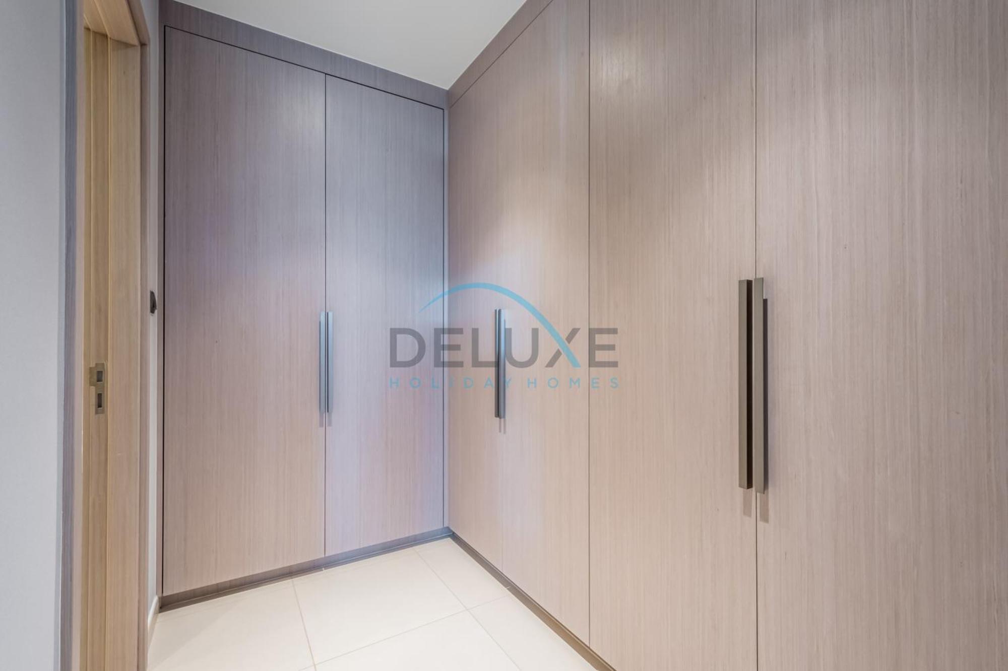 Splendid 2br At Act One Act Two Tower 2 In Downtown By Deluxe Homes * Dubai