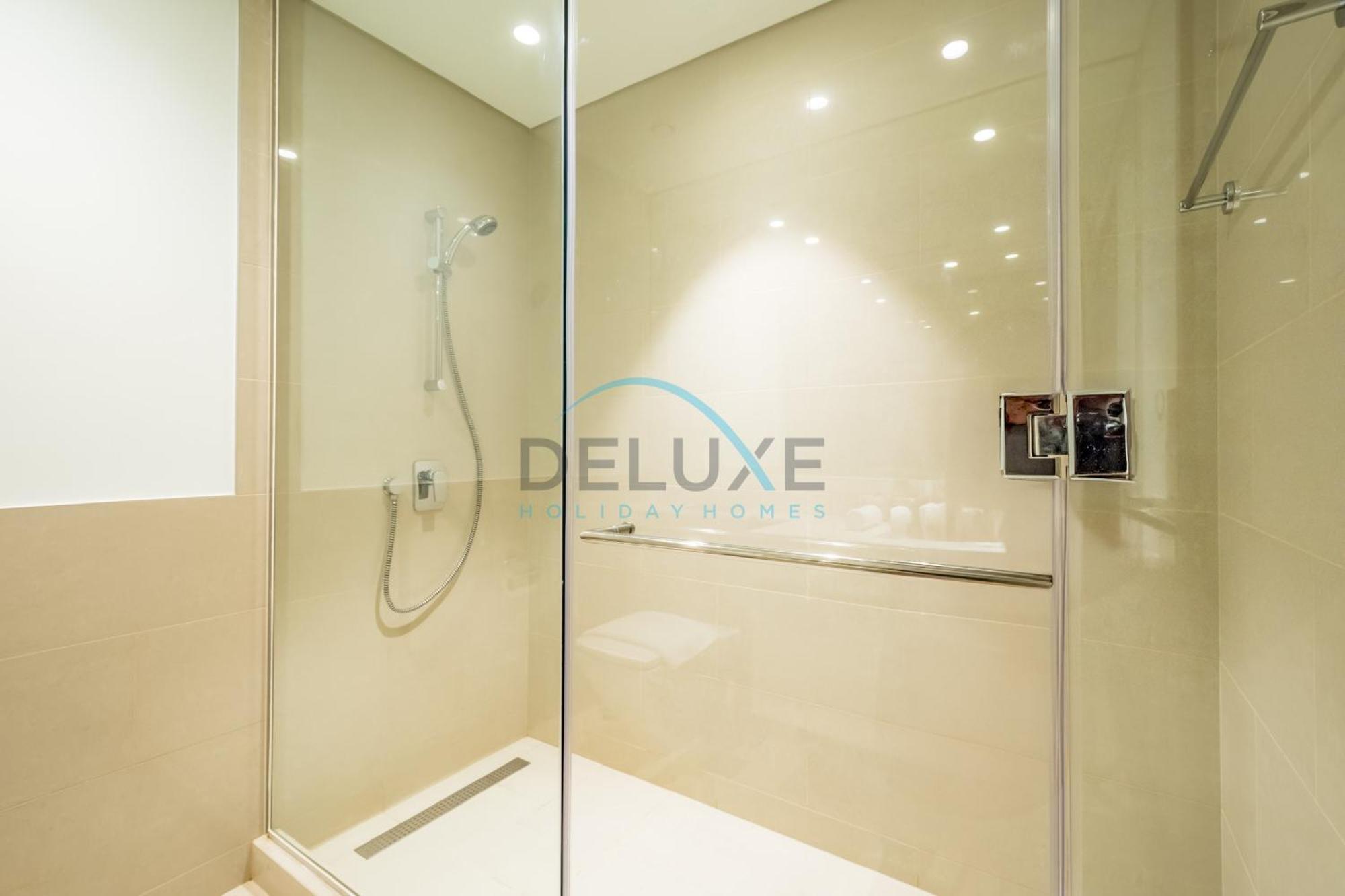 Splendid 2br At Act One Act Two Tower 2 In Downtown By Deluxe Homes * Dubai