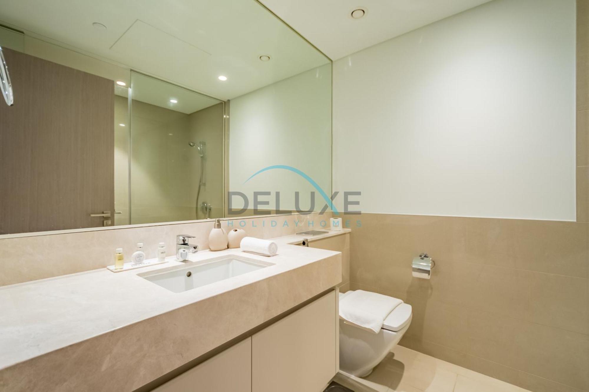 Splendid 2br At Act One Act Two Tower 2 In Downtown By Deluxe Homes Apartment Dubai